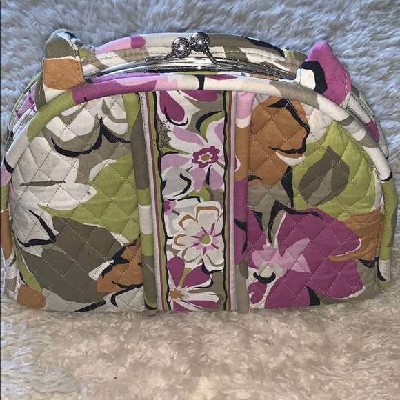Vera Bradley Handbags - EUC Vera Bradley Bag